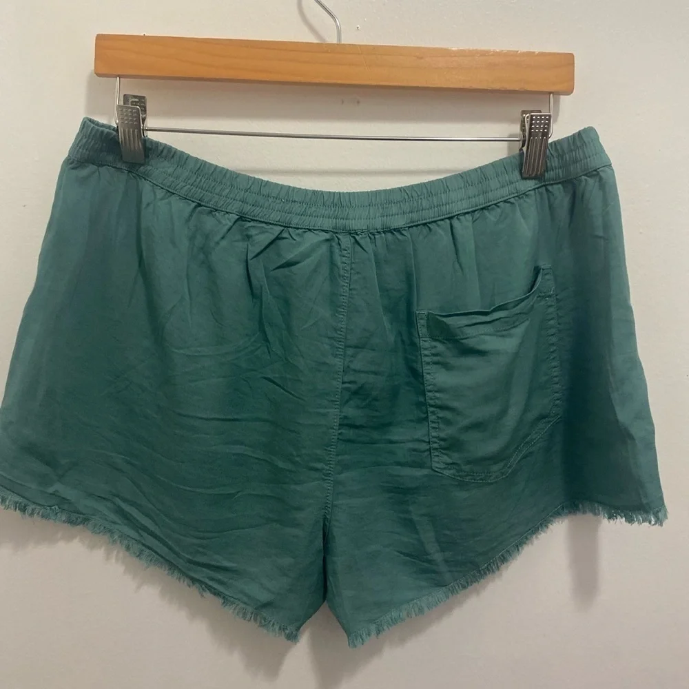 Aerie drawstring lightweight frayed hem shorts - Picture 4 of 5